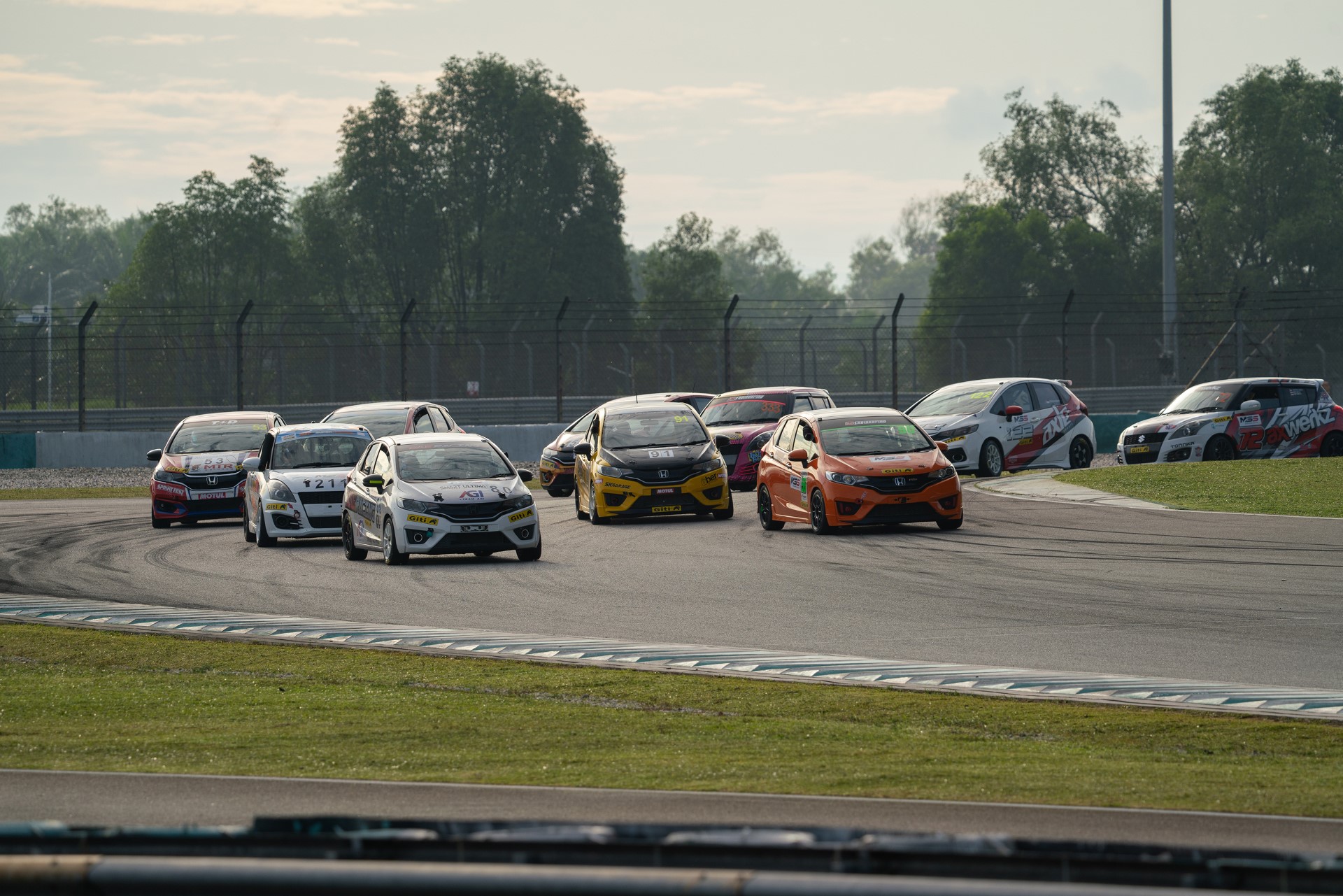 Singapore's Circuit Racing Stars Battle It Out At STCC 2025 - Burnpavement