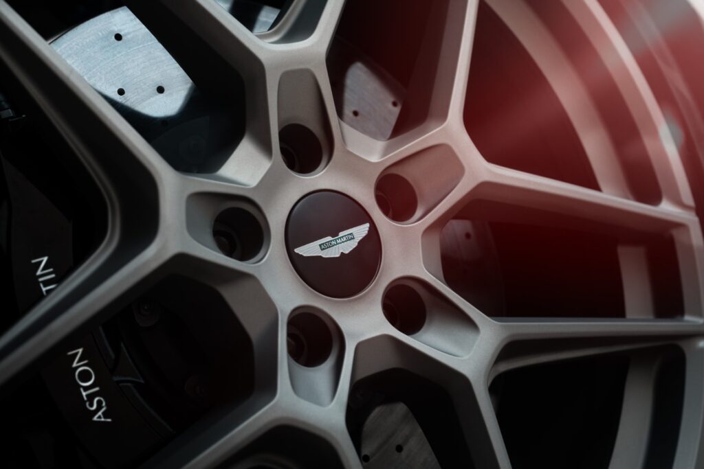 Aston Martin DBX S