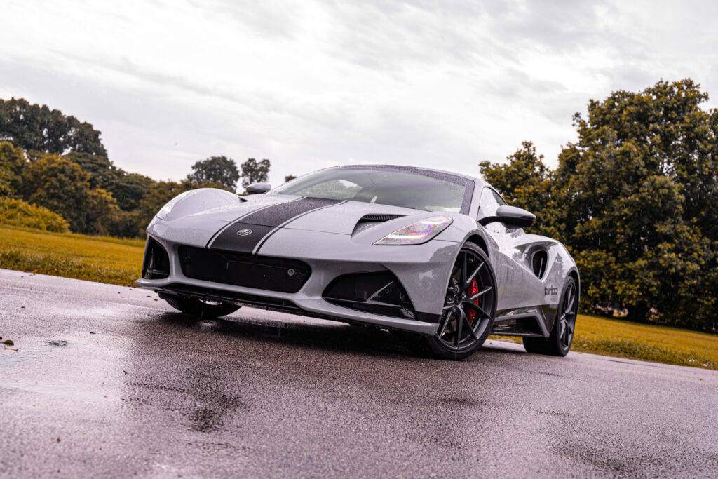 Lotus Emira Turbo SE