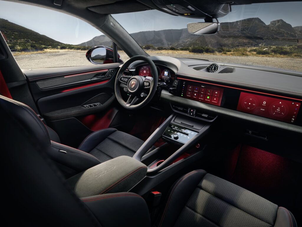 Porsche Macan GTS cabin