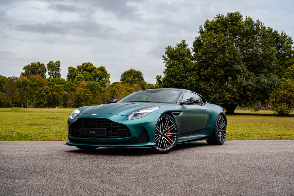 Aston Martin DB12
