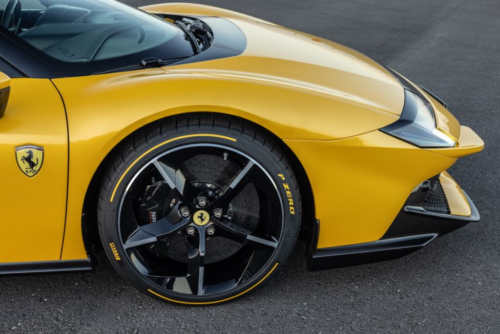 Ferrari 849 Testarossa rims and tyres