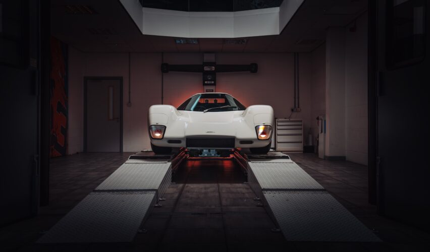 McLaren M6GT