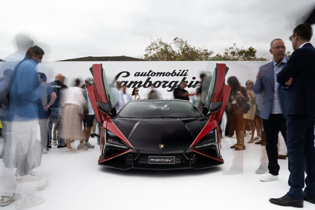 Lamborghini Revuelto SV