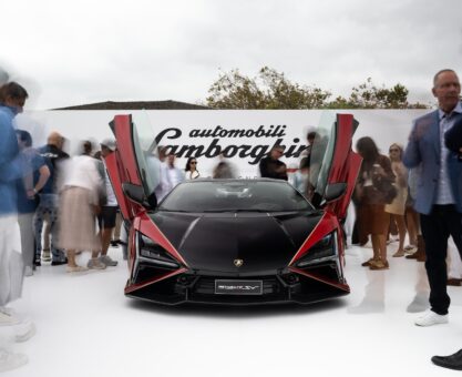Lamborghini Revuelto SV